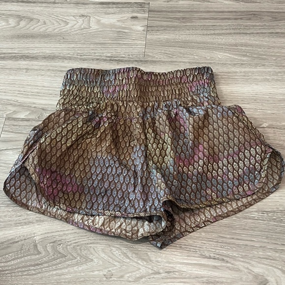 EUC FP Movement by Free People The Way Home Logo Shorts - Picture 5 of 9